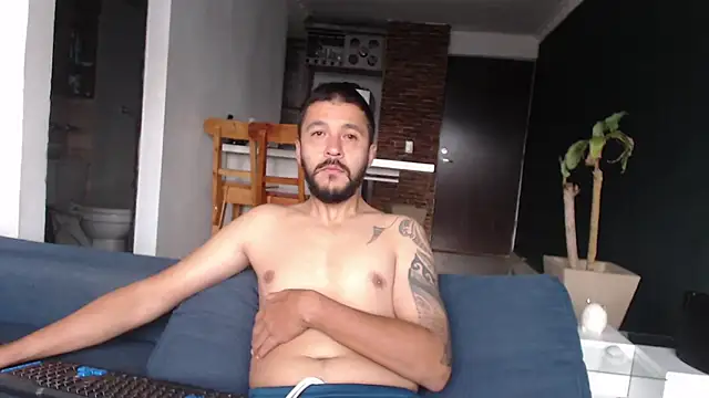 Snapshot of sexual_devils chatting on 4, 11, 2025 sexual devils online show from 4, 11, 2025