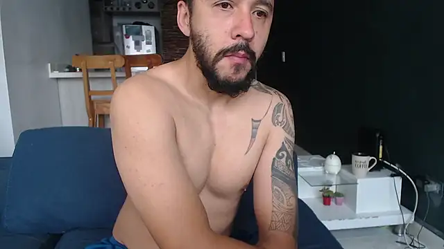 Snapshot of sexual_devils chatting on 15, 11, 2025 sexual devils online show from 15, 11, 2025