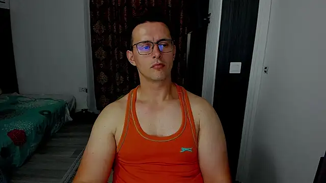 Snapshot of sexxymuscles4u chatting on 9, 9, 2025 sexxymuscles4u online show from 9, 9, 2025