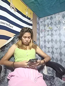 Snapshot of Cutie_body11 chatting on 29, 1, 2025 Cutie body11 online show from 29, 1, 2025