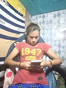 Snapshot of Cutie_body11 chatting on 3, 2, 2025 Cutie body11 online show from 3, 2, 2025