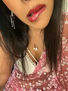 Snapshot of naughtyjaanu chatting on 18, 11, 2025 naughtyjaanu online show from 18, 11, 2025