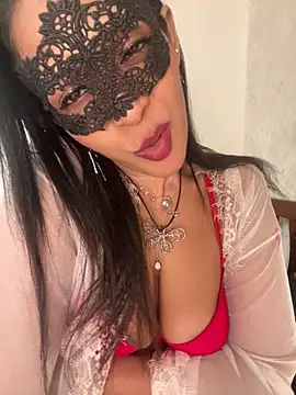 Snapshot of naughtyjaanu chatting on 25, 11, 2025 naughtyjaanu online show from 25, 11, 2025