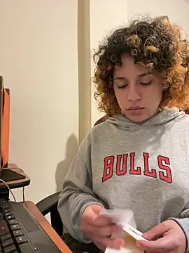 EmmaMelissa0521 online show from 11, 4, 2026