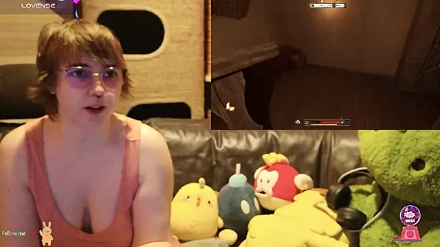 Snapshot of GamerGirl_Eve chatting on 11, 11, 2025 GamerGirl Eve online show from 11, 11, 2025