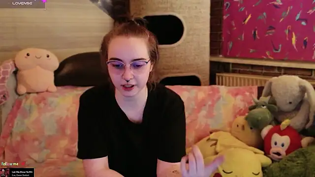 Snapshot of GamerGirl_Eve chatting on 17, 1, 2026 GamerGirl Eve online show from 17, 1, 2026