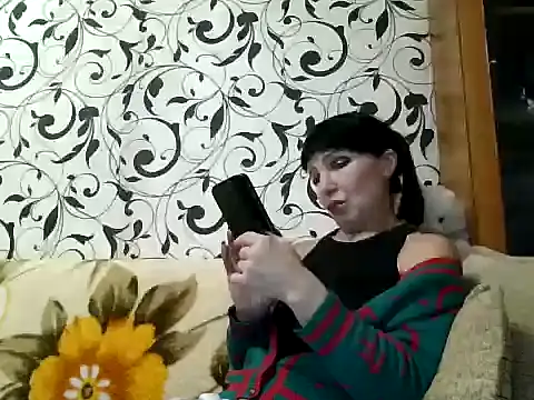Snapshot of JeaneDavis chatting on 17, 11, 2025 JeaneDavis online show from 17, 11, 2025