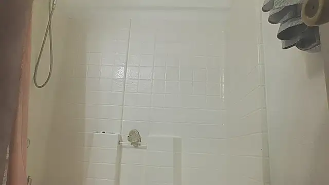 Snapshot of Yankeedave420 chatting on 23, 10, 2025 Yankeedave420 online show from 23, 10, 2025