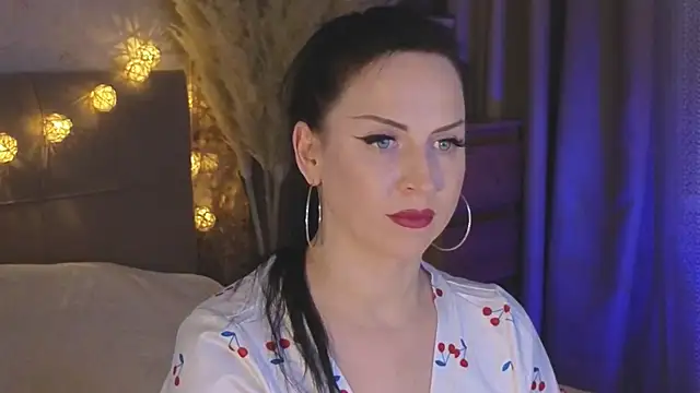 Snapshot of lily_conor chatting on 14, 12, 2024 lily conor online show from 14, 12, 2024