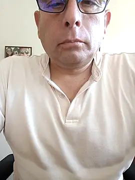 chicoguapo8 online show from 7, 3, 2026