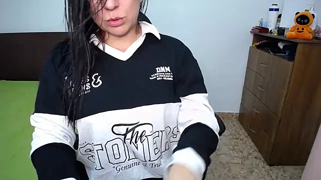 Snapshot of alexa_milsf chatting on 27, 10, 2025 alexa milsf online show from 27, 10, 2025