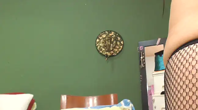 Estefani 32 online show from 18, 1, 2025