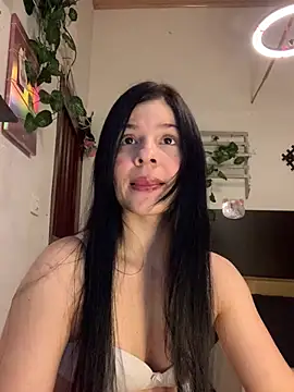 Estefani 32 online show from 23, 2, 2026