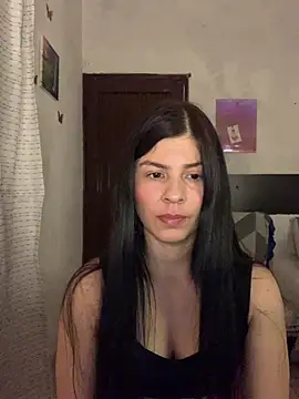 Snapshot of Estefani_32 chatting on 17, 7, 2026 Estefani 32 online show from 17, 7, 2026