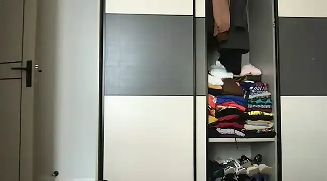 choco petite online show from 8, 3, 2025