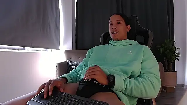 Liam V online show from 23, 2, 2026