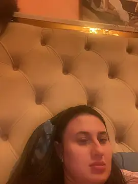 Flossy Vettie online show from 7, 3, 2025