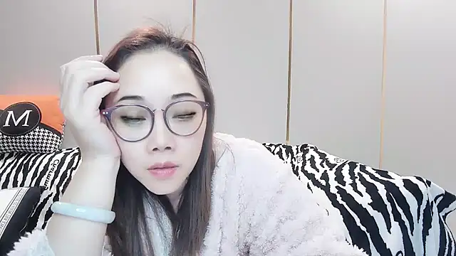 Snapshot of Giuliam chatting on 13, 1, 2025 Giuliam online show from 13, 1, 2025