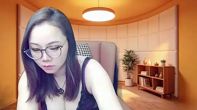 Giuliam online show from 13, 4, 2026