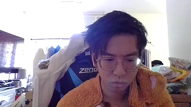 Snapshot of charlie_xdd chatting on 11, 1, 2025 charlie xdd online show from 11, 1, 2025