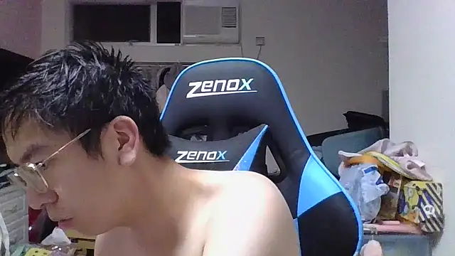 Snapshot of charlie_xdd chatting on 31, 10, 2025 charlie xdd online show from 31, 10, 2025