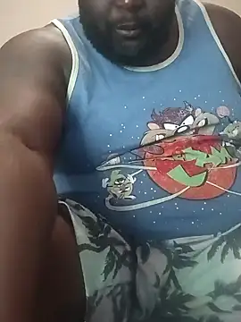 Snapshot of biggreen850 chatting on 4, 1, 2025 biggreen850 online show from 4, 1, 2025