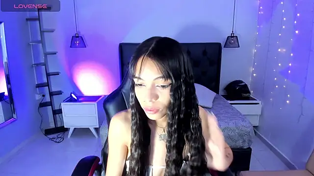 Snapshot of AMELIELEONE chatting on 20, 2, 2025 AMELIELEONE online show from 20, 2, 2025