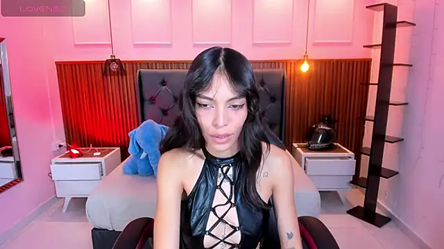 Snapshot of AMELIELEONE chatting on 16, 9, 2025 AMELIELEONE online show from 16, 9, 2025