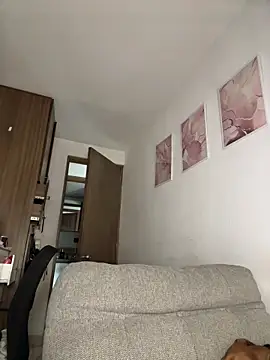 DulceLenns online show from 12, 4, 2026