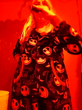 ScarletCallings420 online show from 23, 11, 2025