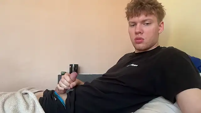 Snapshot of sexybooii6968 chatting on 4, 11, 2025 sexybooii6968 online show from 4, 11, 2025