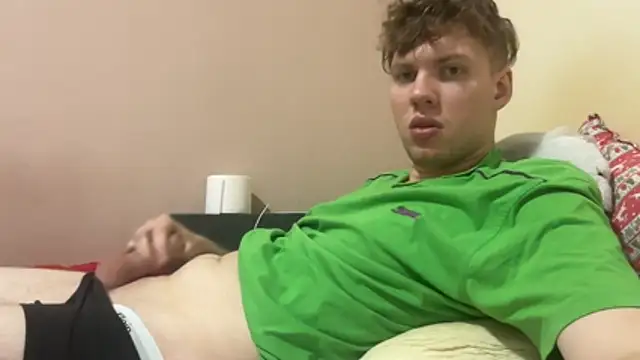 Snapshot of sexybooii6968 chatting on 3, 12, 2025 sexybooii6968 online show from 3, 12, 2025