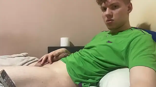 Snapshot of sexybooii6968 chatting on 4, 12, 2025 sexybooii6968 online show from 4, 12, 2025