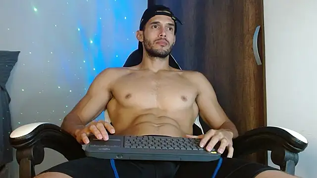 Snapshot of Noah_jhonsonn chatting on 19, 12, 2024 Noah jhonsonn online show from 19, 12, 2024