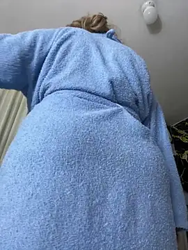 Snapshot of scarlett_sexx69 chatting on 5, 3, 2025 scarlett sexx69 online show from 5, 3, 2025