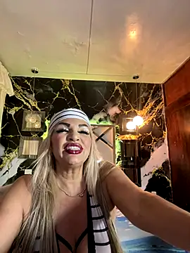 Snapshot of scarlett_sexx69 chatting on 4, 10, 2025 scarlett sexx69 online show from 4, 10, 2025