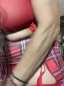 Snapshot of scarlett_sexx69 chatting on 9, 10, 2025 scarlett sexx69 online show from 9, 10, 2025