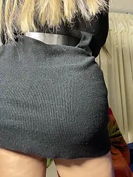 Snapshot of scarlett_sexx69 chatting on 27, 10, 2025 scarlett sexx69 online show from 27, 10, 2025