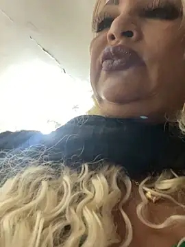 Snapshot of scarlett_sexx69 chatting on 3, 11, 2025 scarlett sexx69 online show from 3, 11, 2025