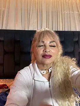 Snapshot of scarlett_sexx69 chatting on 7, 11, 2025 scarlett sexx69 online show from 7, 11, 2025