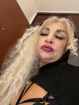 Snapshot of scarlett_sexx69 chatting on 10, 11, 2025 scarlett sexx69 online show from 10, 11, 2025