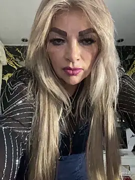 Snapshot of scarlett_sexx69 chatting on 25, 11, 2025 scarlett sexx69 online show from 25, 11, 2025