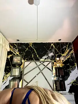 Snapshot of scarlett_sexx69 chatting on 5, 12, 2025 scarlett sexx69 online show from 5, 12, 2025