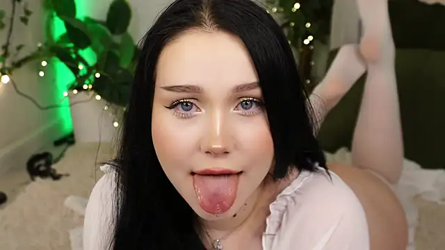 Snapshot of ScarletBlaze chatting on 14, 1, 2025 ScarletBlaze online show from 14, 1, 2025