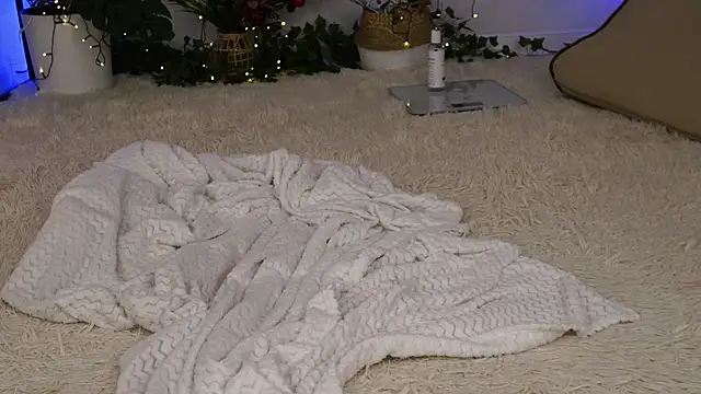 Snapshot of ScarletBlaze chatting on 3, 2, 2025 ScarletBlaze online show from 3, 2, 2025