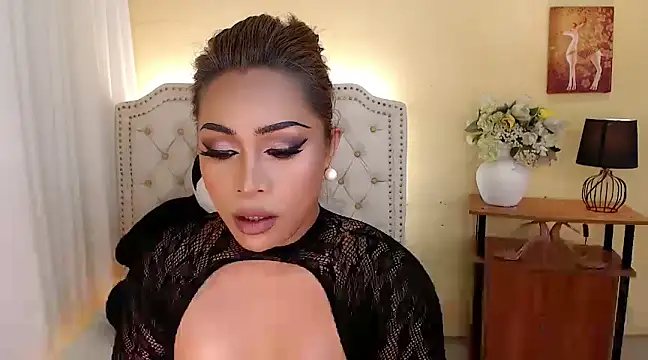 Snapshot of DreamLADYBOY chatting on 11, 1, 2025 DreamLADYBOY online show from 11, 1, 2025
