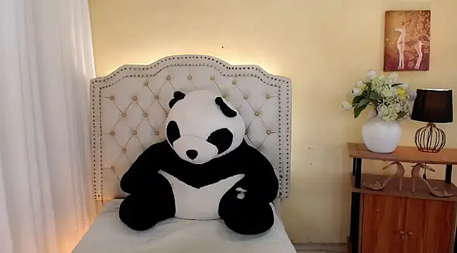 Snapshot of DreamLADYBOY chatting on 9, 3, 2025 DreamLADYBOY online show from 9, 3, 2025