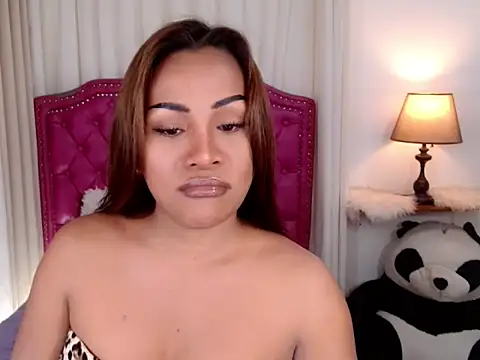 Snapshot of DreamLADYBOY chatting on 29, 9, 2025 DreamLADYBOY online show from 29, 9, 2025
