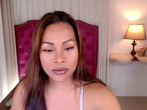 Snapshot of DreamLADYBOY chatting on 9, 10, 2025 DreamLADYBOY online show from 9, 10, 2025