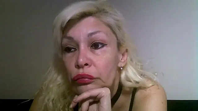 EvaaMina online show from 23, 4, 2026